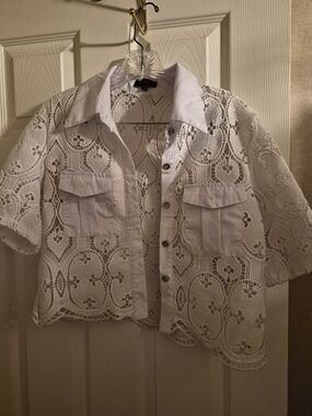 chic White Lace Button-Front Blouse